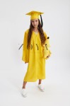 afslutningsdragt børn, gul studenterdragt, børnehave afslutning, studenterhat 2026, ceremoni tøj børn, skoleafslutning tøj, afslutningssæt børn