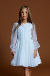 Lyseblå pigekjole i tyl med lange gennemsigtige ærmer, front