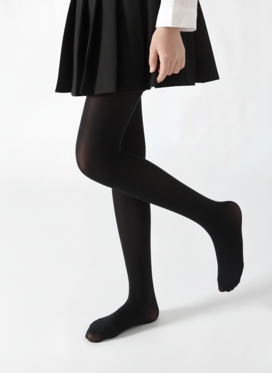 Sorte pigestrømpebukser 40 DEN til pige i sort nederdel