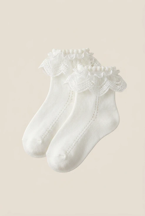Hvide elegante pige-strømper med blonde, hvide strømper pige, festrømper barn, knæstrømper pige hvid, Dåb strømper, kommunion strømper, blonde strømper pige, brudepige strømper, ZOYA Fashion