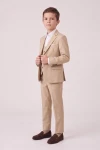 Beige jakkesæt til drenge Liam – åben blazer og vest med knapper, skråt forfra