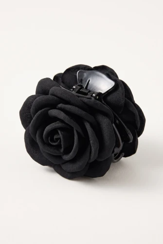 Sort hårklemme med stofrose til piger – rose og klemme i sort, rose på 7 cm i diameter